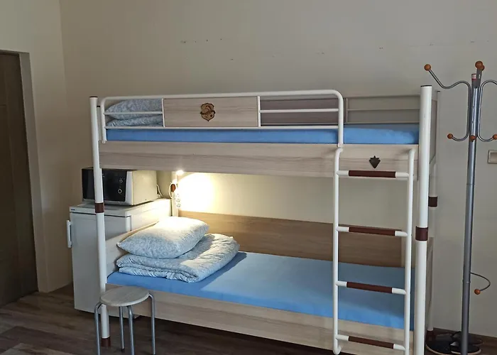 アパート Old House *