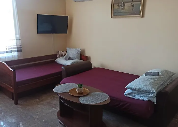 アパート Old House